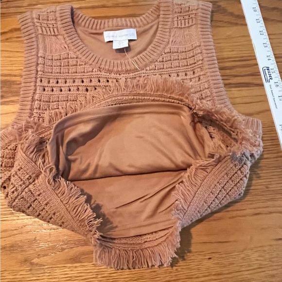 House of Harlow 1960 Two Piece Sleeveless Sweater Set - Picture 8 of 12